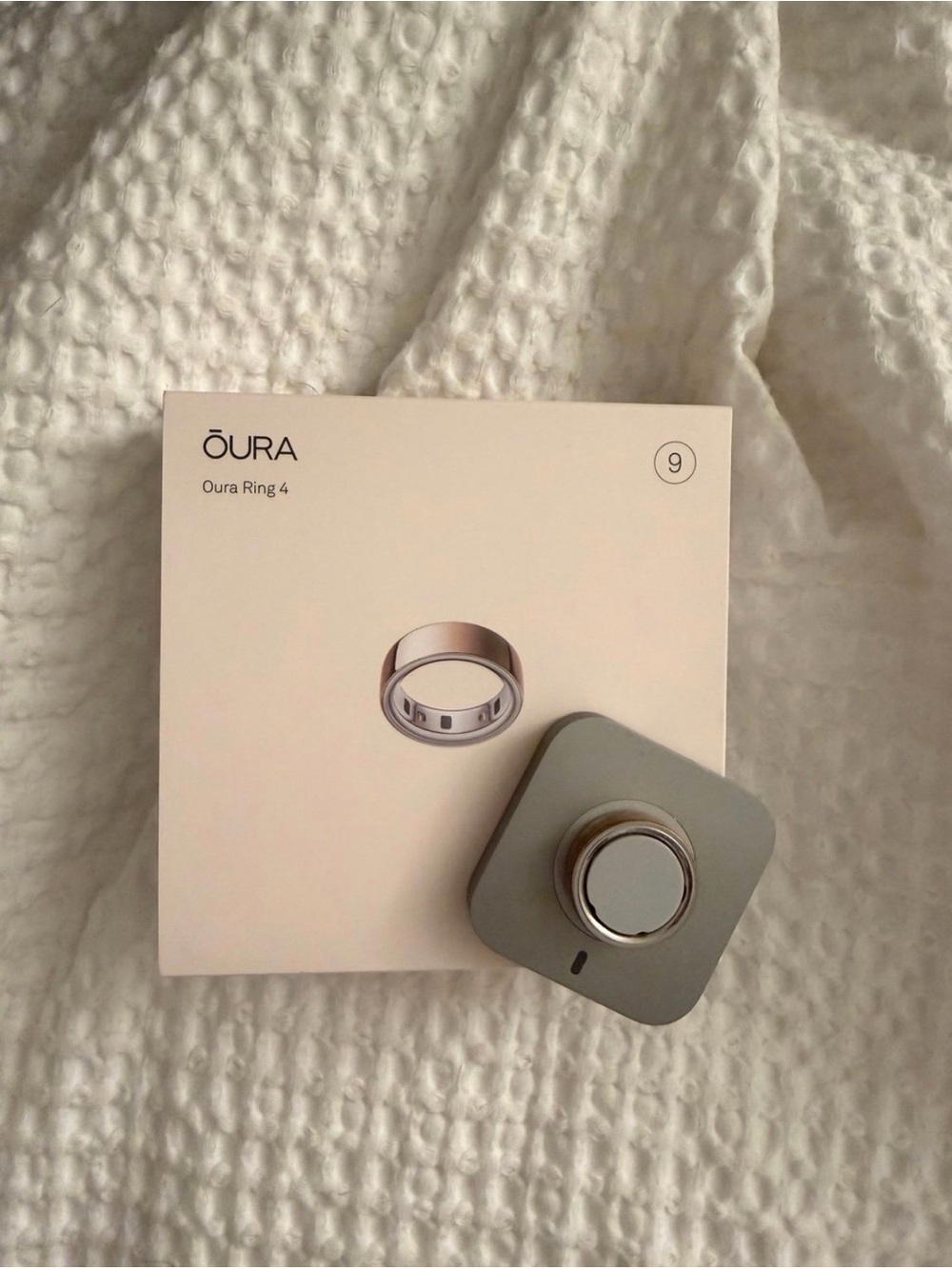 Oura Ring 4 - Rose Gold Size 9